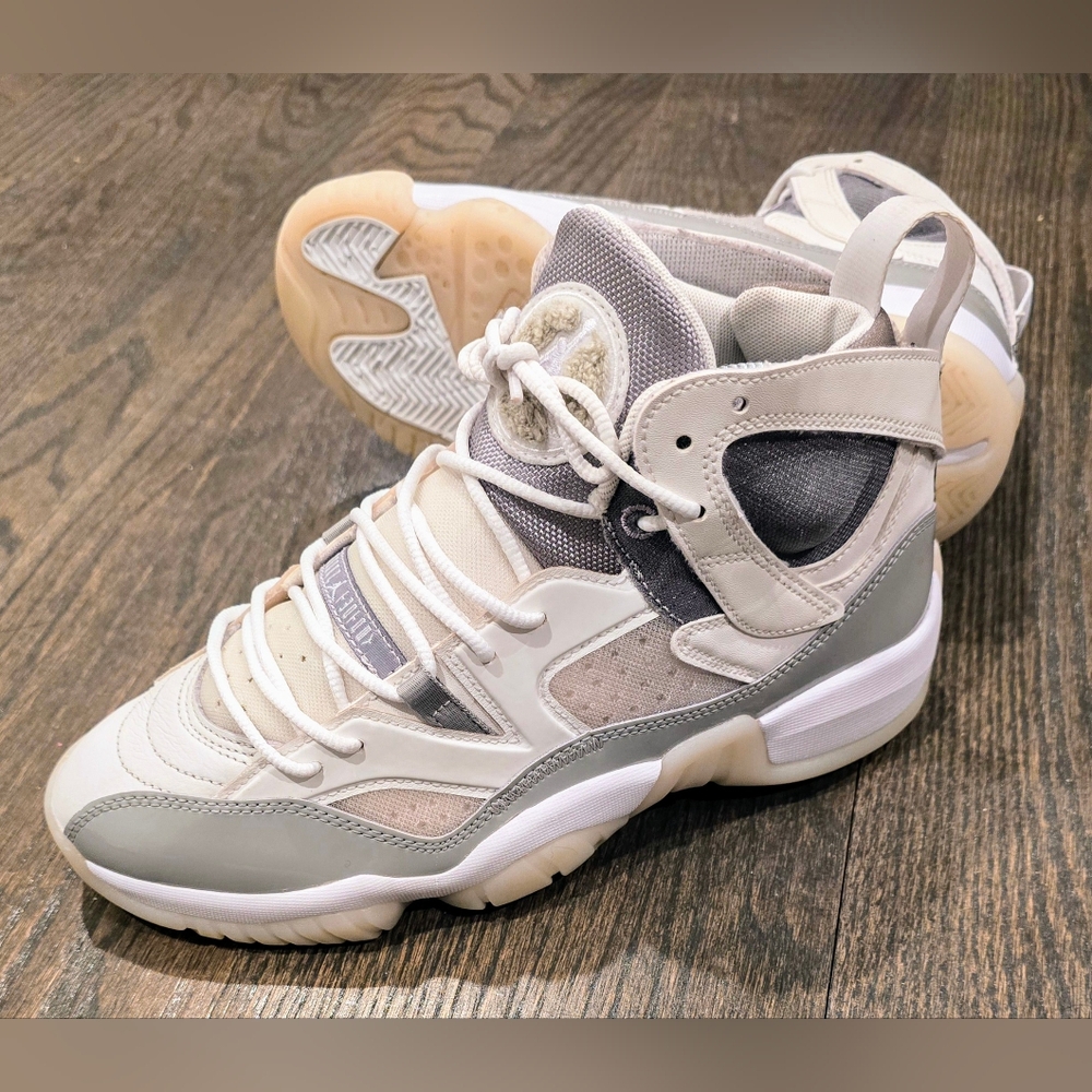 Air Jordan "Two Trey" White Sail